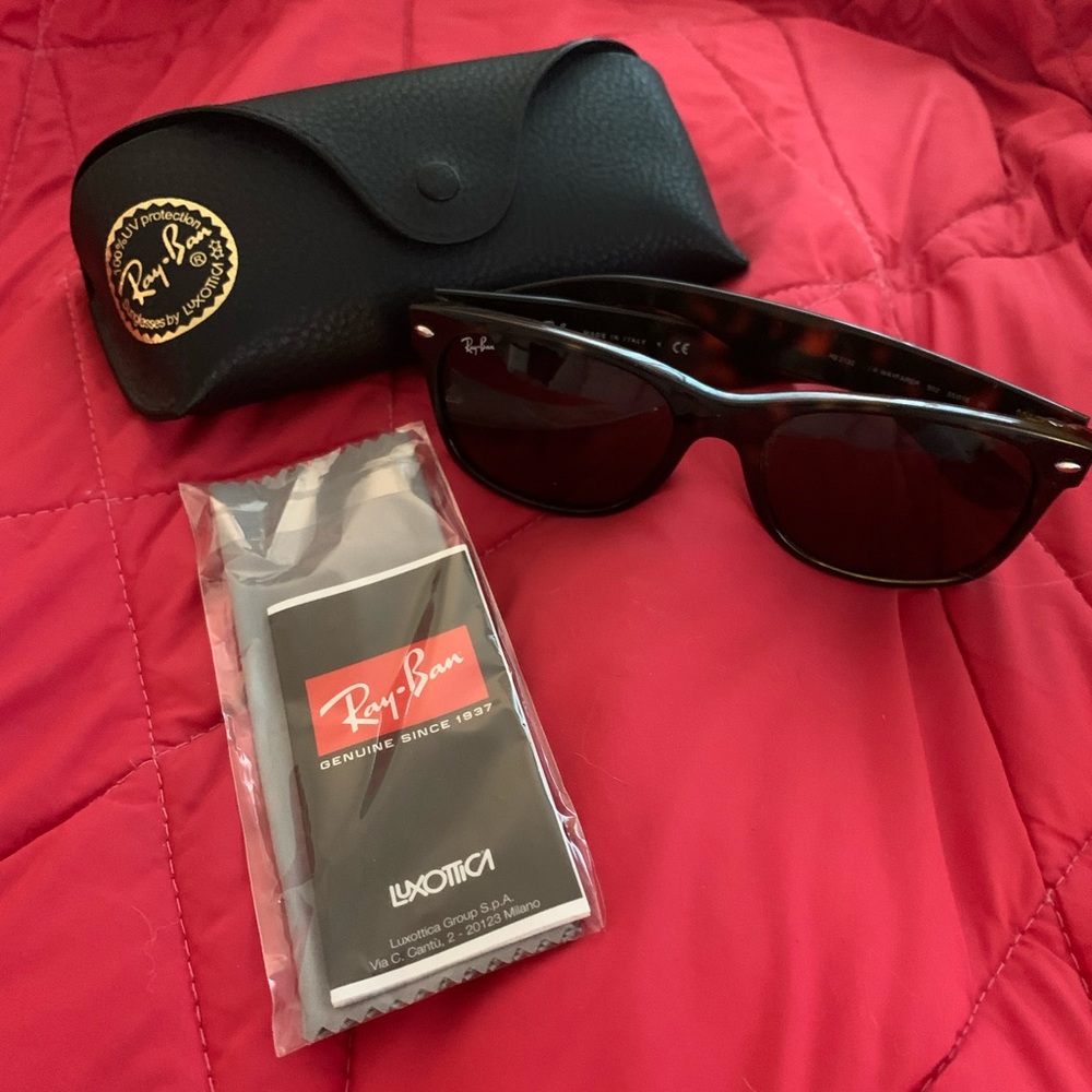 Ray-ban Wayfarer Sunglasses Gently Used